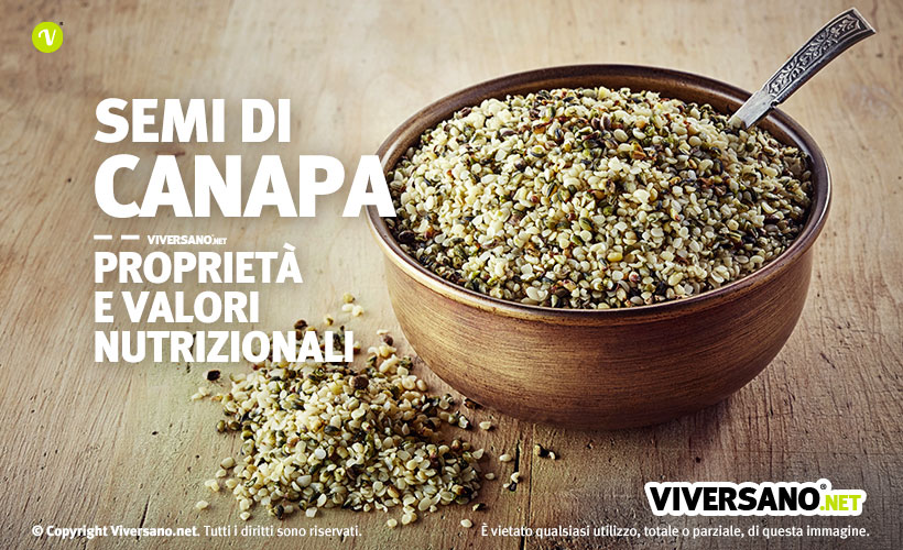 Semi di canapa decorticati posti dentro una ciotola