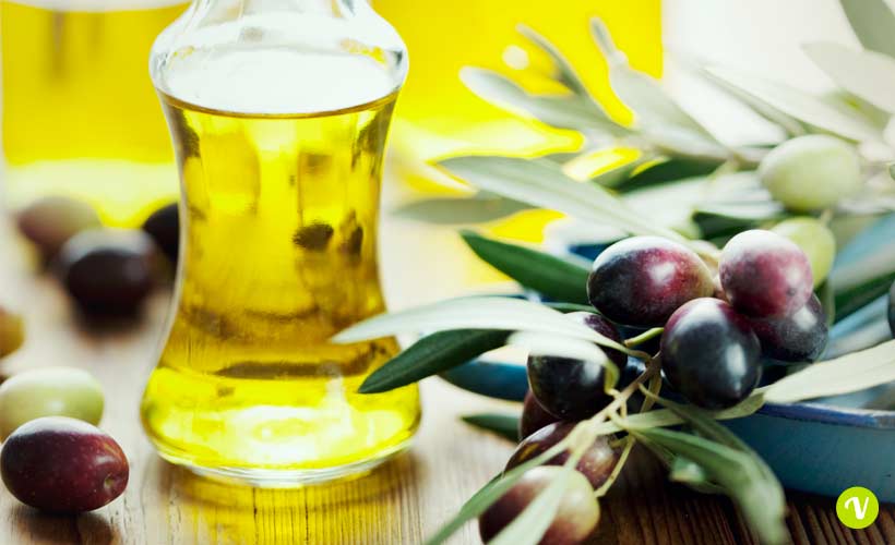 Olio di oliva: 10 usi per la bellezza