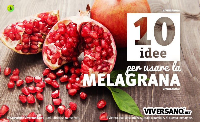 Melograno apero con chicchi sfusi sopra un tavolo