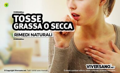 Donna tossisce a causa di tosse secca o grassa