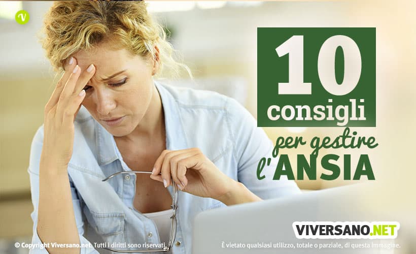 Donna con marcati sintomi di ansia e stress
