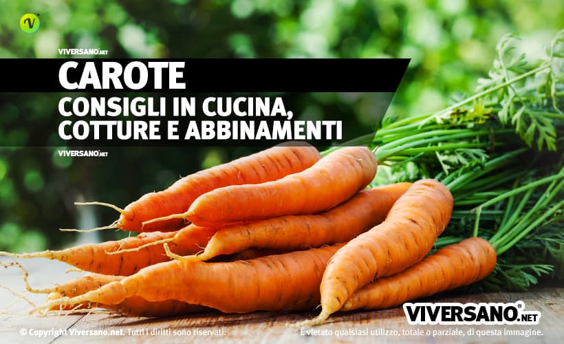 Carote fresche sopra un tavolo