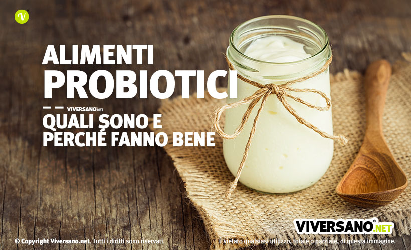 Immagine di vasetto pieno di yogurt, uno degli alimenti probiotici più conosciuti