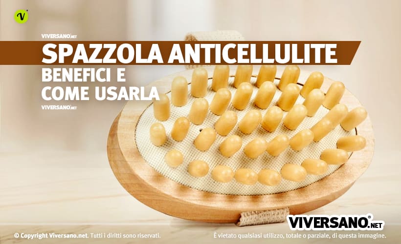 Spazzola anticellulite sopra un tavolo