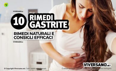 Donna con dolore allo stomaco da gastrite