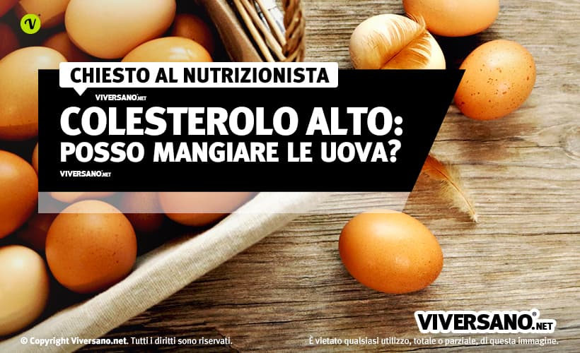 Uova miste sopra un tavolo