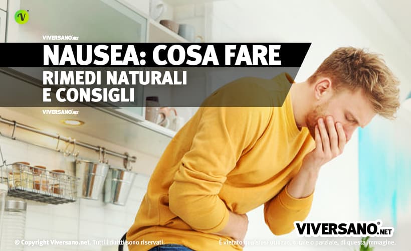 Uomo con nausea e vomito