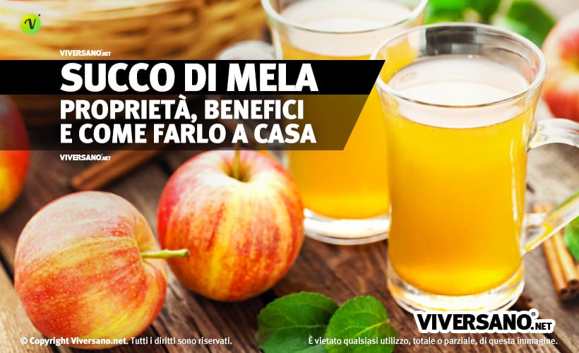 Mele e succo di mela in un bicchiere